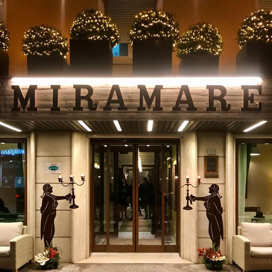 Hotel Miramare 시비타노바 마르셰 외부 사진