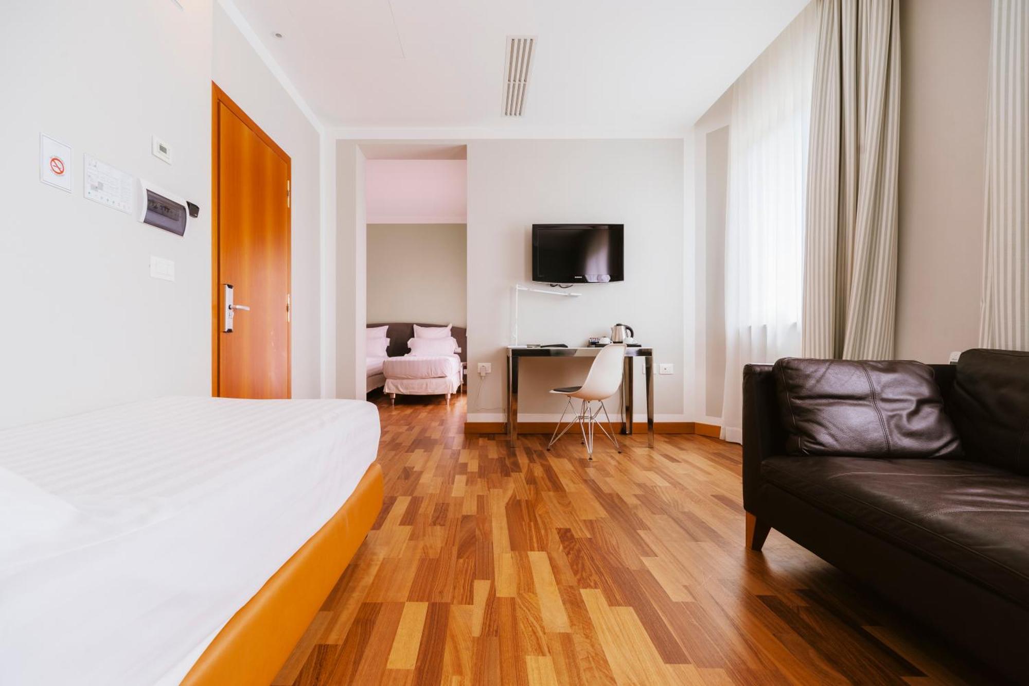 Hotel Miramare 시비타노바 마르셰 외부 사진