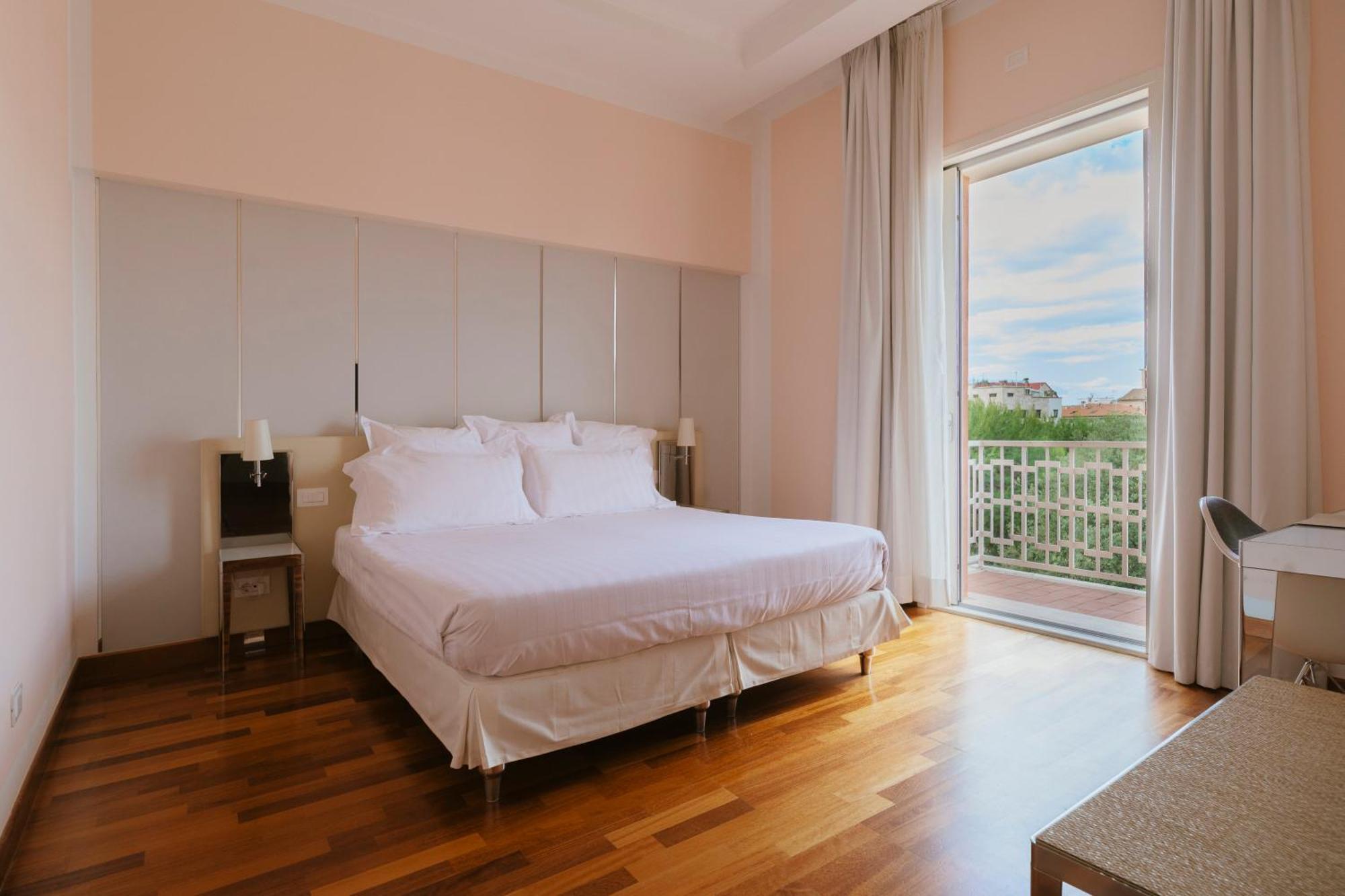 Hotel Miramare 시비타노바 마르셰 외부 사진