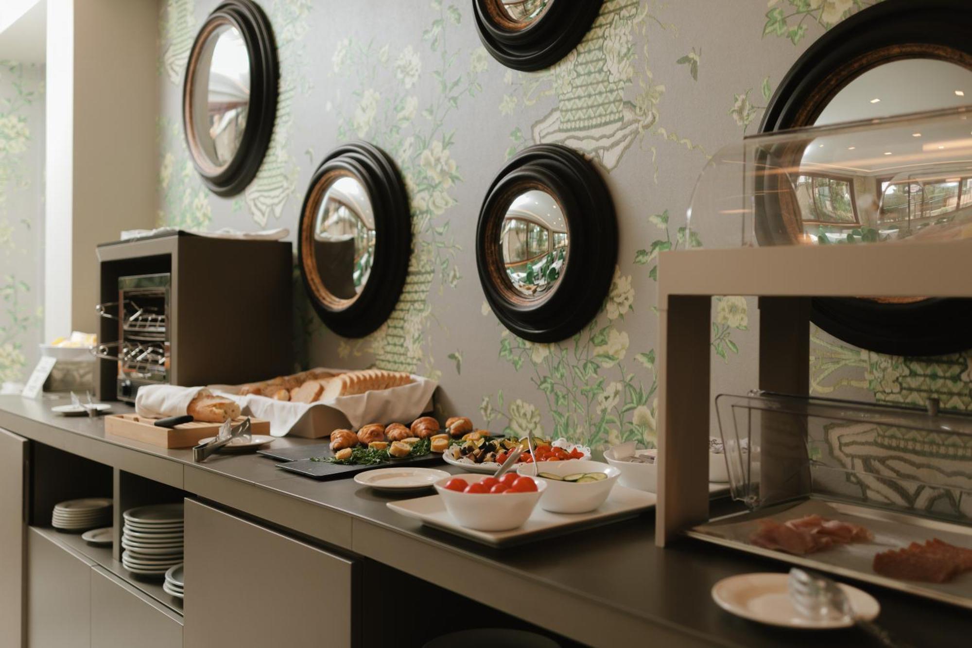 Hotel Miramare 시비타노바 마르셰 외부 사진